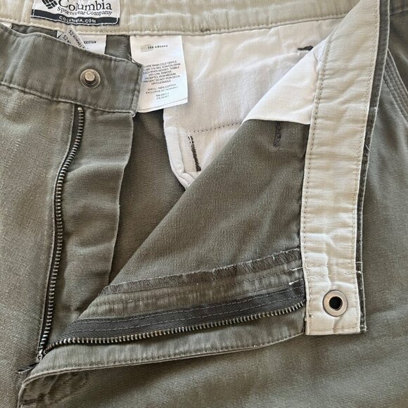 Columbia‎ Shorts Adult 40 Khaki Snap Button Zip Pockets Cargo Hiking Fishing Men - Picture 3 of 8